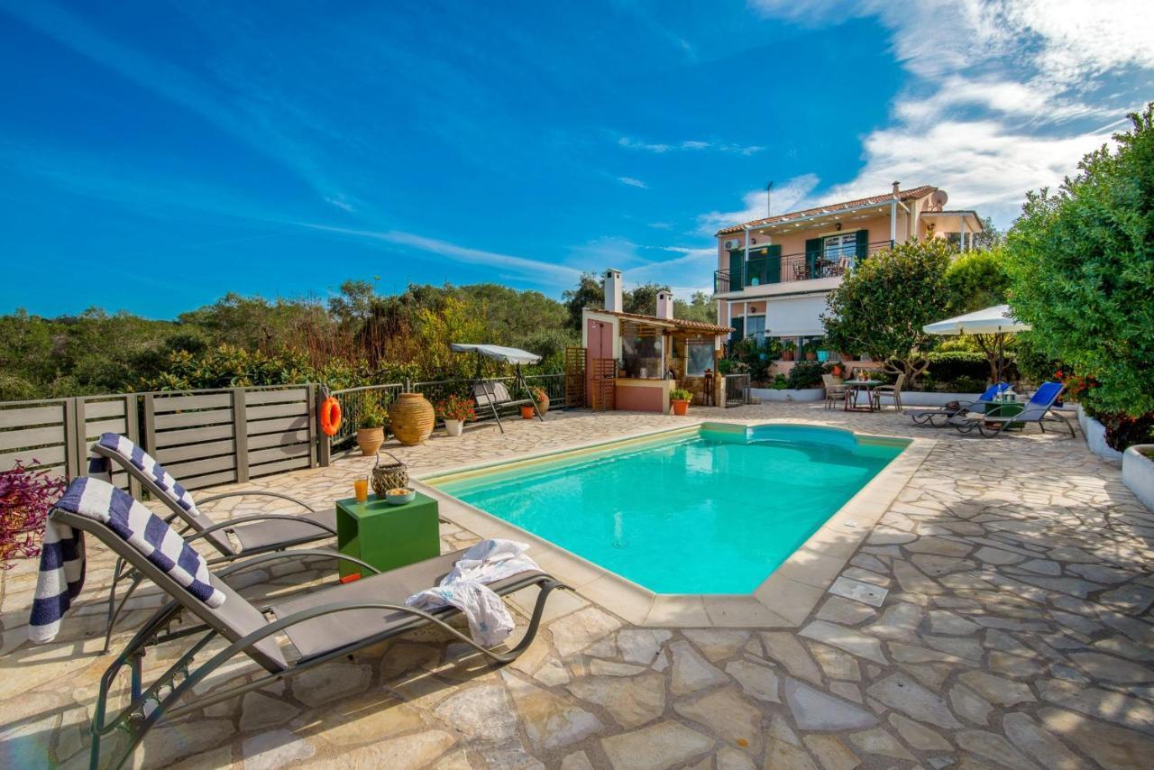 Villa Yiotta Kalodhikatika Экстерьер фото
