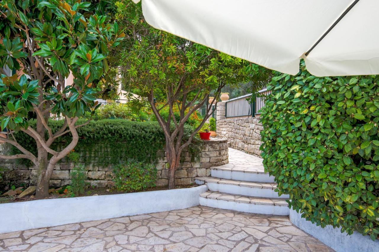 Villa Yiotta Kalodhikatika Экстерьер фото